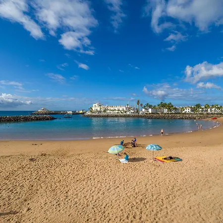 Amarre Mast 莫甘海滩